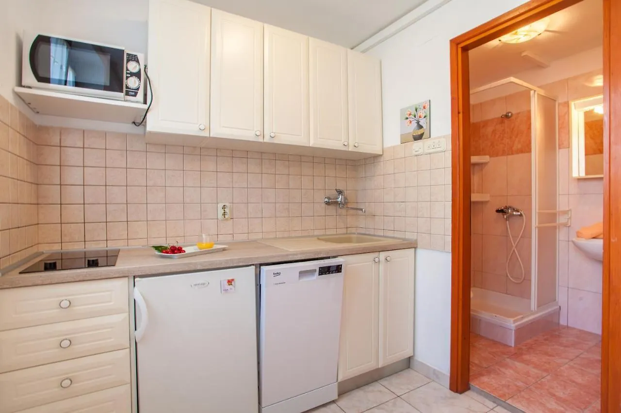 Apartment Muzic Cres